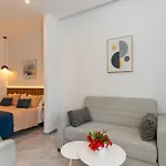 Apartment Epsilon - 100m From The Beach, By Zantewize