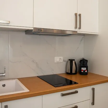 Epsilon - 100m From The Beach, By Zantewize Apartamento *