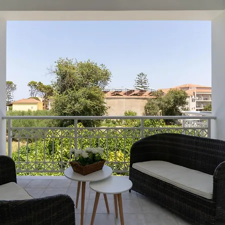 Epsilon - 100m From The Beach, By Zantewize