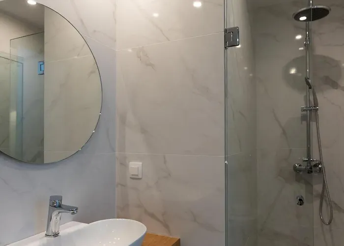 Epsilon - 100m From The Beach, By Zantewize * Циливи