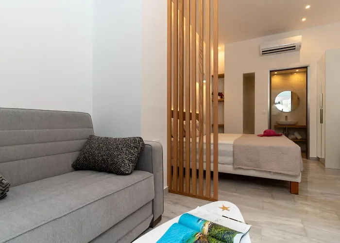 Epsilon - 100m From The Beach, By Zantewize Апартаменты *