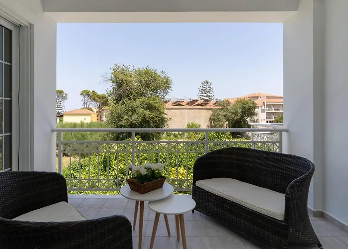 Epsilon - 100m From The Beach, By Zantewize